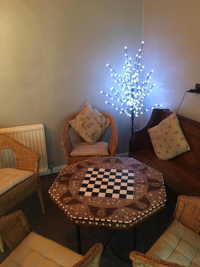 The Hawthornes Licensed Guest House 노팅레이 외부 사진